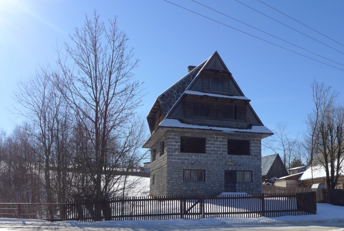 Dom na sprzedaż w Kościelisko Dzianisz  o powierzchni 220 mkw
