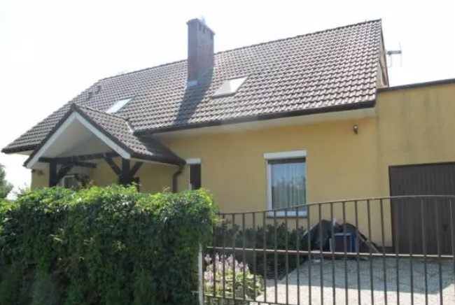 Dom na sprzedaż w Oleśnica Oleśnica Brzezinka 28a o powierzchni 143 mkw