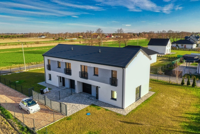 Dom na sprzedaż w Błonie  Nowe Faszczyce o powierzchni 129 mkw