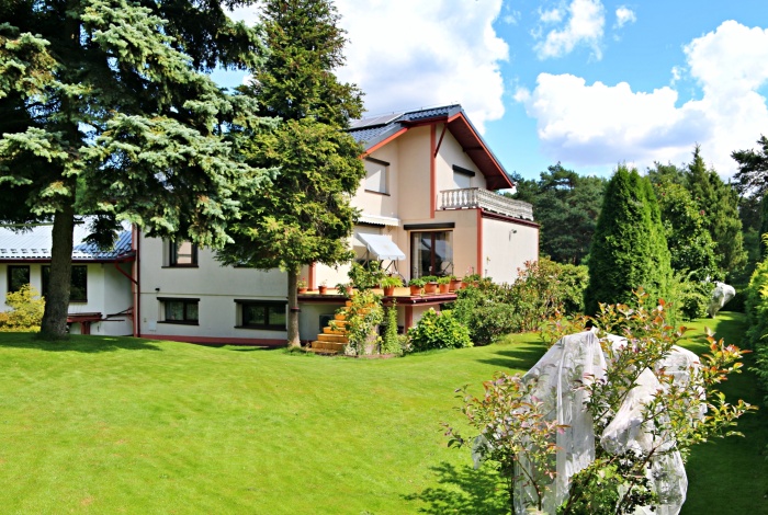 Dom na sprzedaż w Tuszyn  Bema o powierzchni 320 mkw