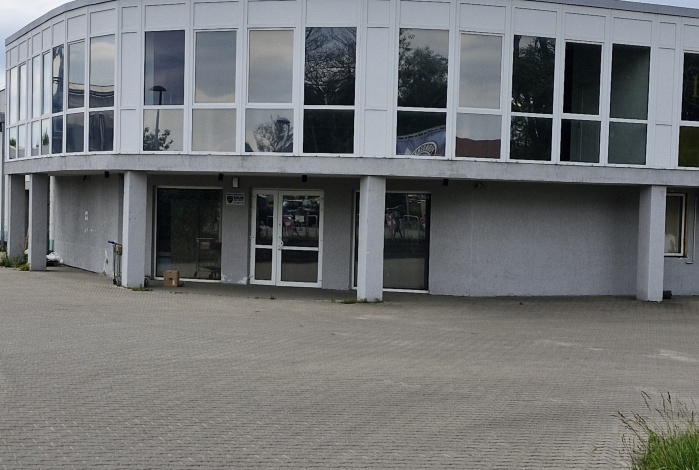 Komercja na wynajem w Wisznia Mała Psary Główna 1d o powierzchni 462 mkw