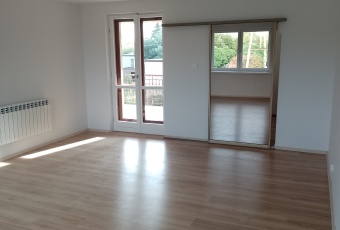 Mieszkanie na sprzedaż Stryków  831376