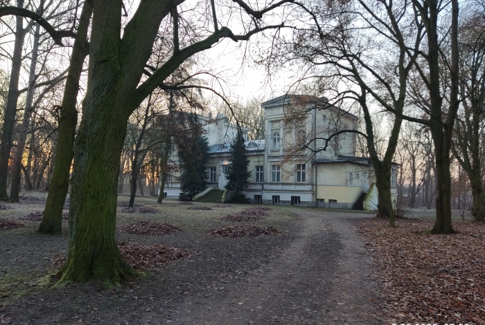 Dom na sprzedaż w Stęszew Sapowice Bukowska 4 o powierzchni 934 mkw