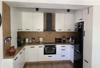 Mieszkanie na sprzedaż Drwinia  833396