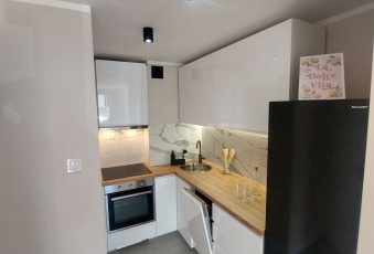 Mieszkanie na sprzedaż Gdynia  833572