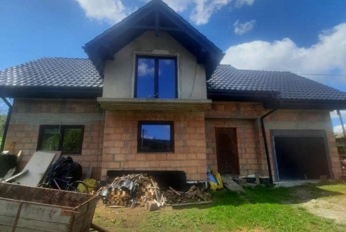 Dom na sprzedaż w Myślenice  Poręba o powierzchni 130 mkw