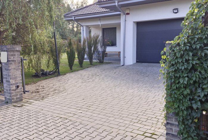 Dom na sprzedaż w Grójec   o powierzchni 135 mkw