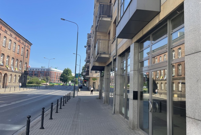 Komercja na wynajem w Poznań Stare Miasto Garbary 74 o powierzchni 110 mkw
