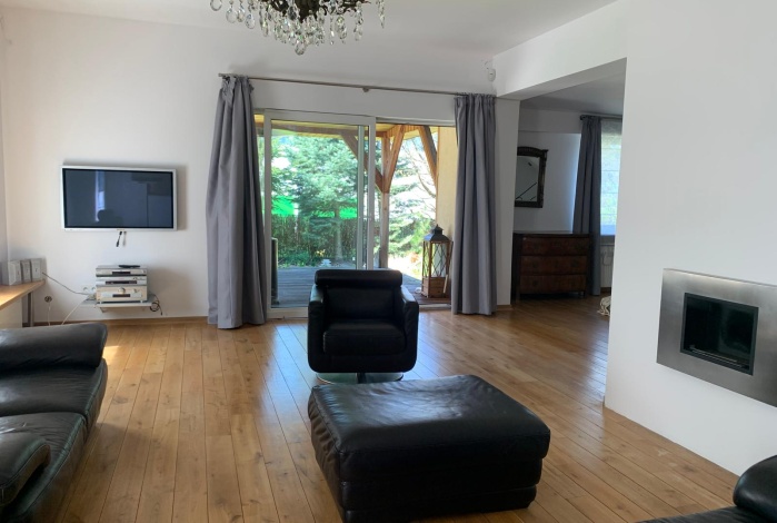 Dom na wynajem w Warszawa Bemowo Dywizjonu 303 o powierzchni 300 mkw