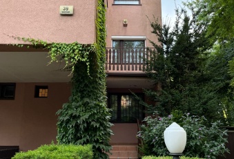 Dom na sprzedaż Chorzów  834693