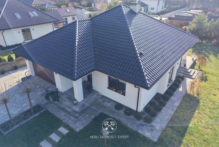 Dom na sprzedaż w Ostrowiec Świętokrzyski Gutwin Fiołkowa o powierzchni 130 mkw