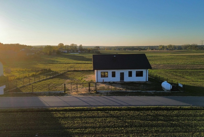 Dom na sprzedaż w Brzeziny Brzeziny Bielanki  o powierzchni 94 mkw