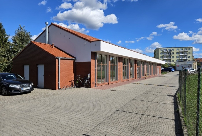 Komercja na wynajem w Murowana Goślina  Wojska Polskiego 1 o powierzchni 410 mkw