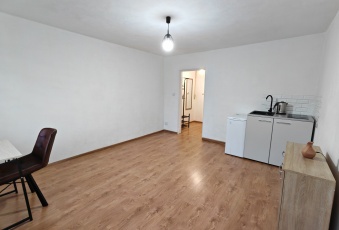 Mieszkanie sprzedaż Częstochowa Aleja Armii Krajowej 66 23 mkw Mieszkanie Sprzedam śląskie Częstochowa -1