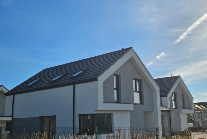 Dom na sprzedaż w Masłów  foliowa o powierzchni 131 mkw