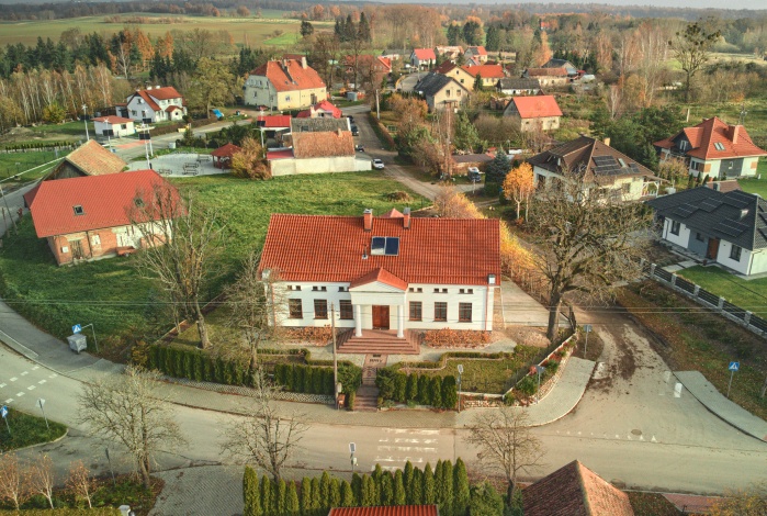 Dom na sprzedaż w Kętrzyn  CZERNIKI o powierzchni 452 mkw