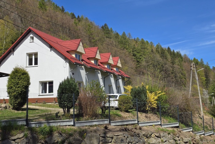 Dom na sprzedaż w Jelenia Góra Jagniątków Karkonoska o powierzchni 320 mkw